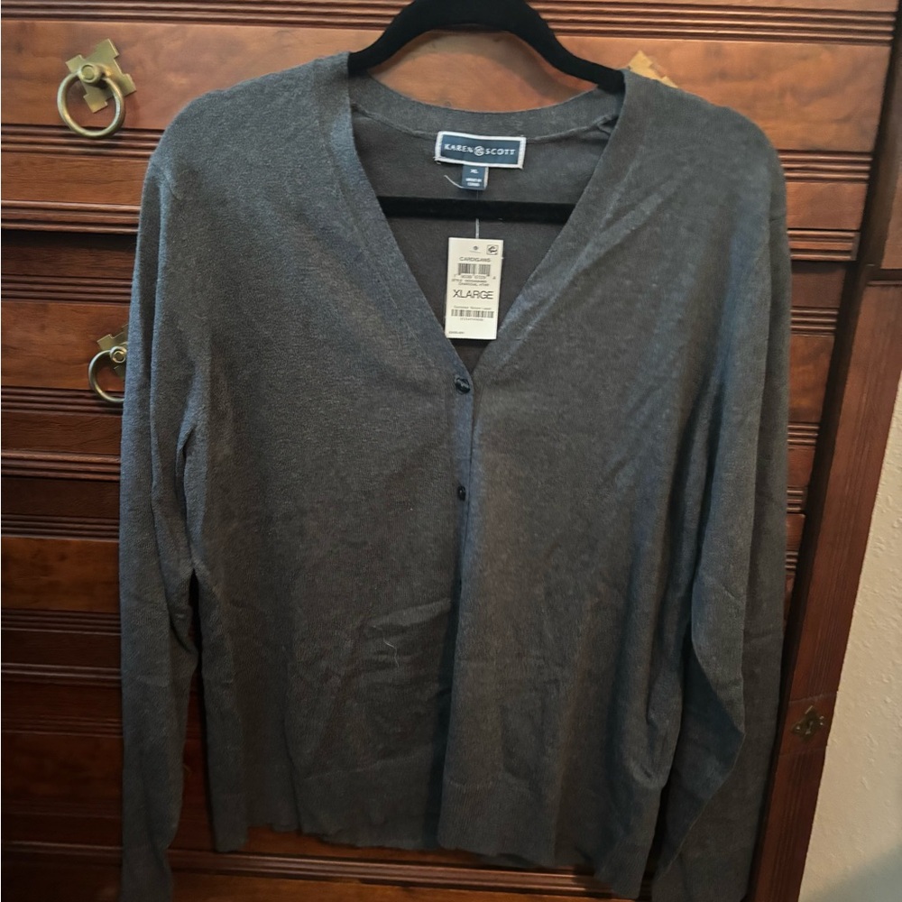 NWT Karen Scott V-Neck Gray Cardigan Sweater.  Size XL
